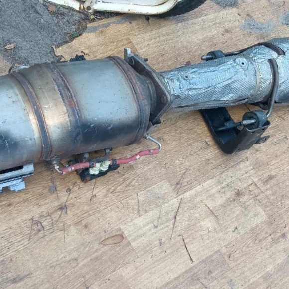 Cat converter for 2016 Nissan Titan disel - Picture 3 of 6